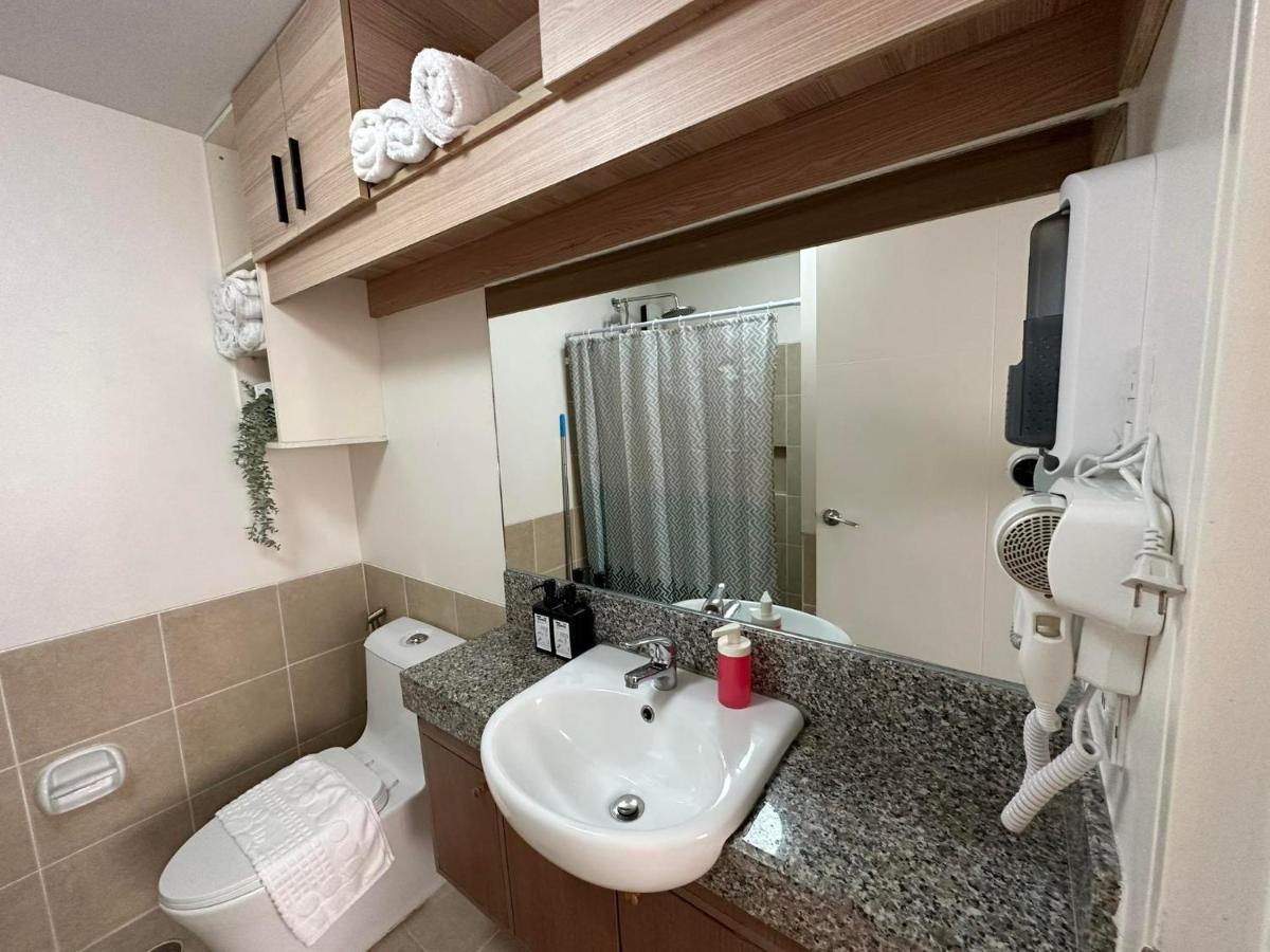 Celandine Residence In Quezon City 캘루컨 외부 사진